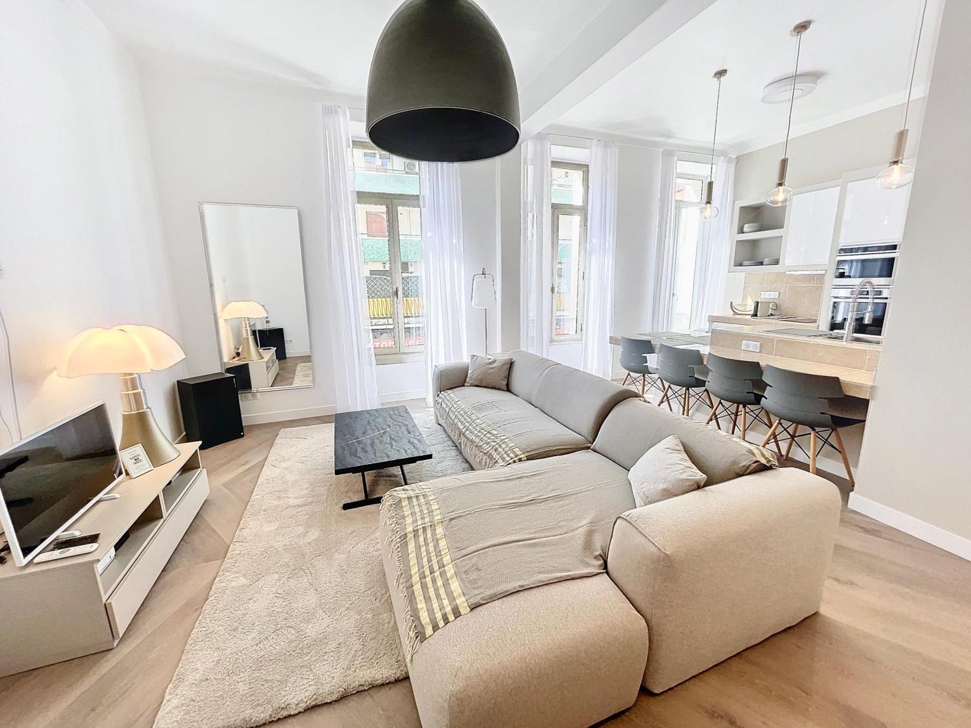 Apartamento Vidal: Modern Antibes Near Sncf Station *