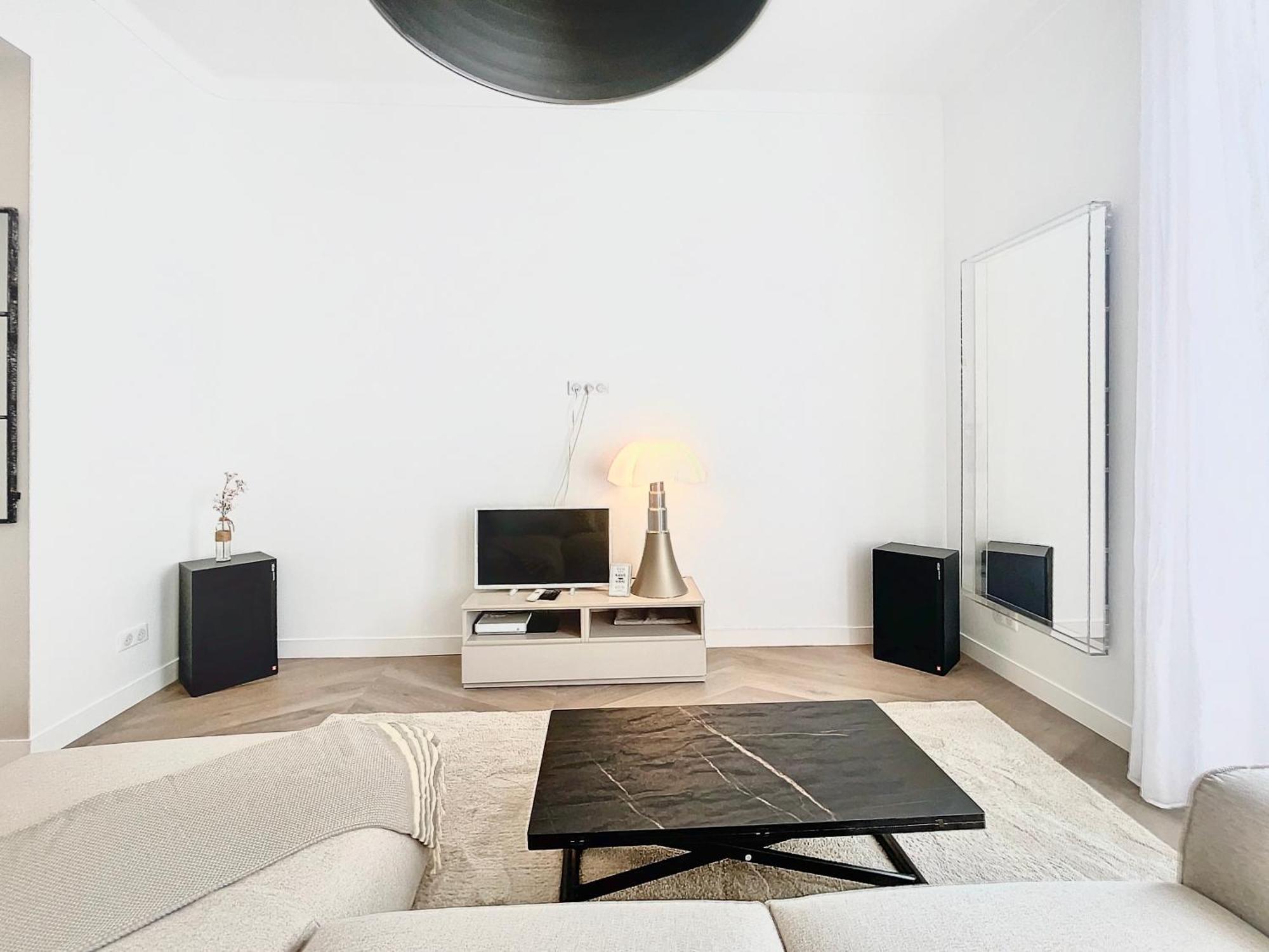 Vidal: Modern Antibes Near Sncf Station Apartamento Cannes