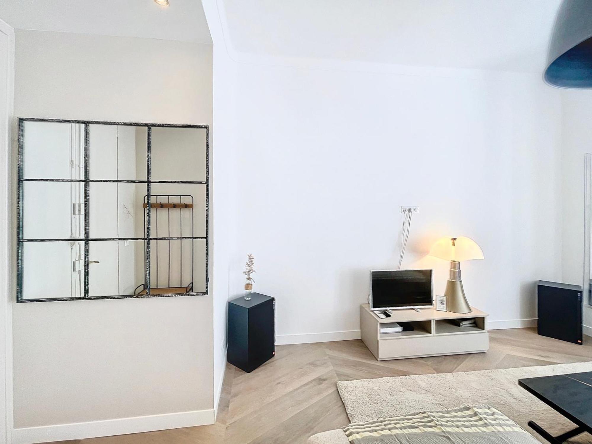 Apartamento Vidal: Modern Antibes Near Sncf Station Cannes