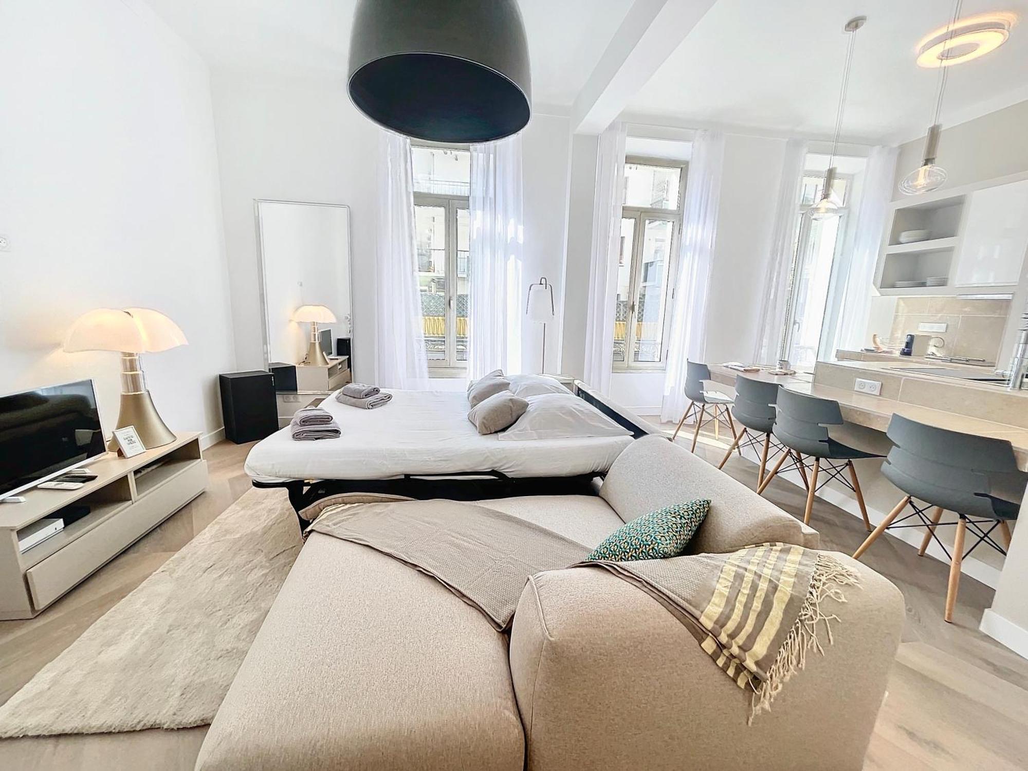 Apartamento Vidal: Modern Antibes Near Sncf Station